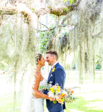 Elopements & Micro Weddings 4 couple touching noses